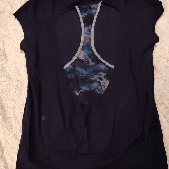 Like-New Lululemon Athletic Tank Top (NO SIZE TAG, SEE MEASUREMENTS) - Picture 5 of 12